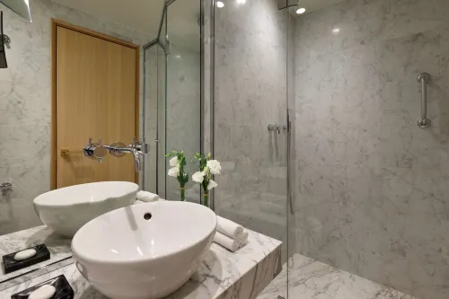 Le Belgrand Hotel Paris Champs Elysees, Tapestry Collection by Hilton Chambres Photos