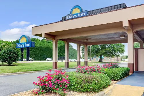 Days Inn by Wyndham Wilson Ngoại thất Photos