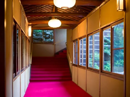 Yunoshimakan Öffentliche Flächen Photos