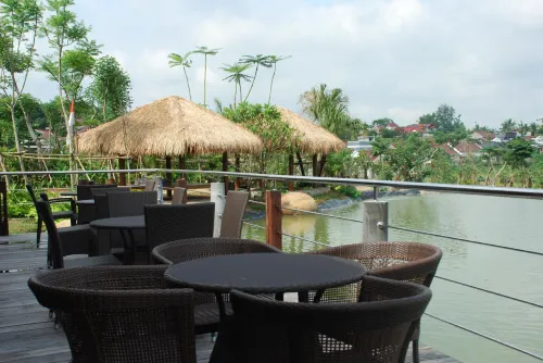 Rumah Kito Resort Hotel Jambi by Waringin Hospitality Area Publik Photos