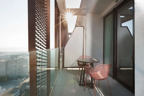 Tembo Barcelona Camere Photos
