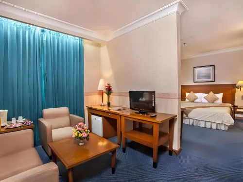 Nalendra Hotel Photos