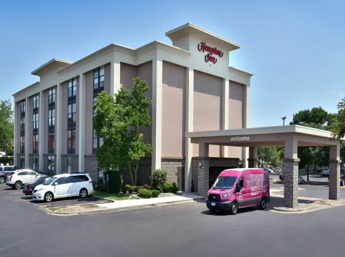 Hampton Inn des Moines-Airport Esterni Photos