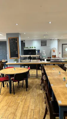 Kyriad Marne la Vallee  - Torcy Makanan Photos