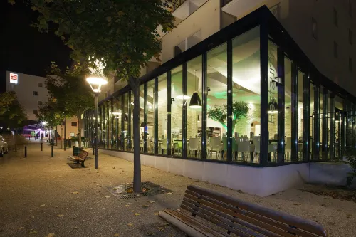 Appart Hôtel - Residhome Paris Massy À proximité de l'hôtel Photos