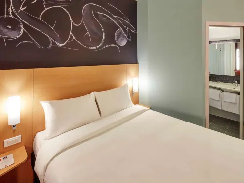 Ibis Ankara Airport Zimmer Photos