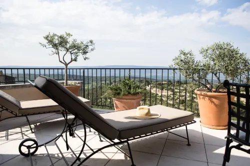 Airelles Gordes, La Bastide À proximité de l'hôtel Photos