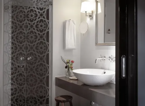 Nimb Hotel Rooms Photos