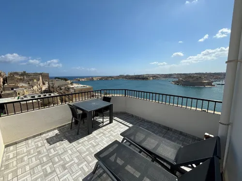 Grand Harbour Hotel Rooms Photos