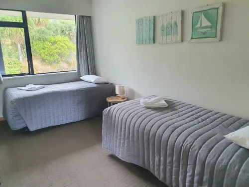 Bay Vista Waterfront Motel Photos