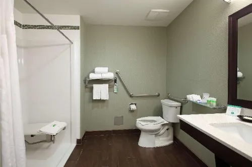 Best Western Pacific Inn Rooms Photos