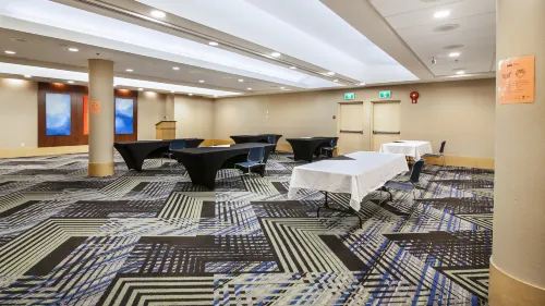 Holiday Inn Express & Suites Langley Business Facilities Photos