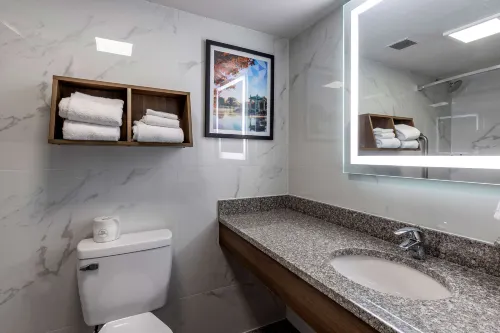 SureStay Plus Hotel by Best Western St. Louis Westport Chambres Photos