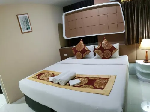 Top High Airport Link Hotel, Bangkok Rooms Photos