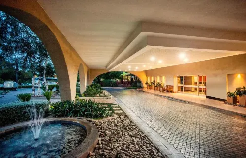 Garden Court or Tambo International Airport À proximité de l'hôtel Photos
