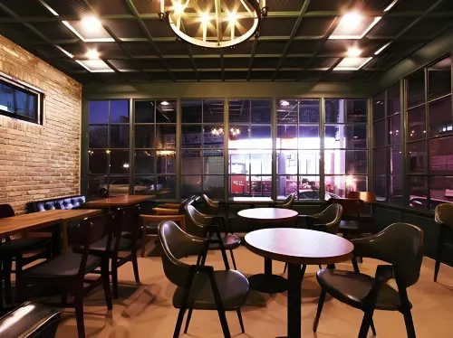 SR Design Hotel Dining Photos