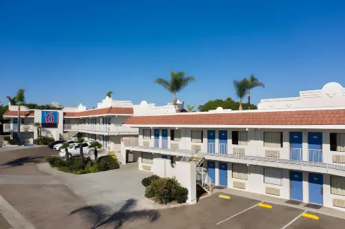 Motel 6 Carlsbad, CA - Near Legoland Extérieur Photos
