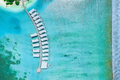 Holiday Inn Resort Kandooma Maldives - Kids Stay and Eat Free Kamar Photos