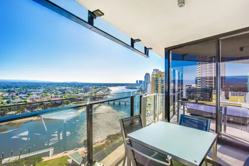 Mantra Circle on Cavill Surfers Paradise Rooms Photos