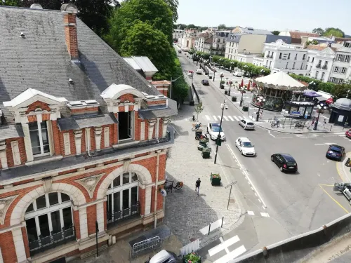 Hôtel Belle Fontainebleau À proximité de l'hôtel Photos