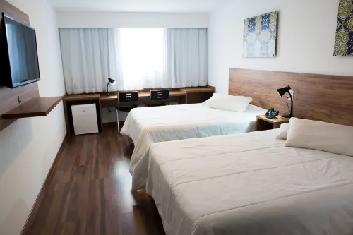 Trade Hotel Rooms Photos