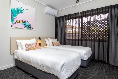 Nightcap at Springwood Hotel Rooms Photos