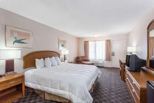 Ramada by Wyndham Anaheim Convention Center Featured Photos