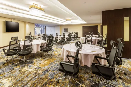 Best Western Plus Al Qurayyat City Center Restauranger Photos