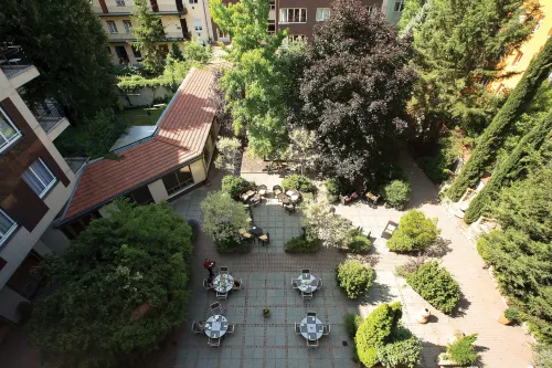 Adina Apartment Hotel Budapest Общественные зоны Photos