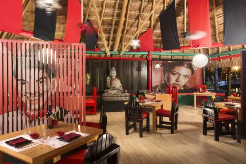 The Pyramid Cancun by Oasis - All Inclusive Restauration Photos