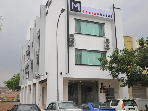 M Design Hotel @ Seri Kembangan Esterni Photos