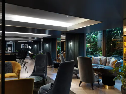 The Athenaeum Hotel & Residences Aree comuni Photos