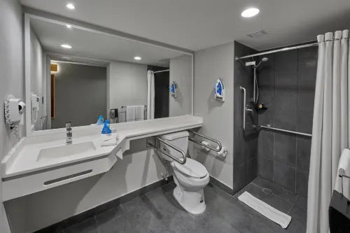 City Express by Marriott Merida Photos