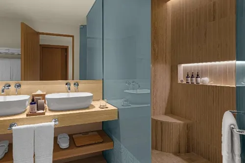 Hilton Cancun Mar Caribe All-Inclusive Resort Rooms Photos