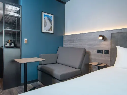 Ibis Styles London Gatwick Airport Photos