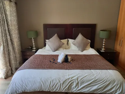 Mandalay Beach Guest House Rum Photos