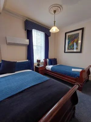Art Hotel on York Rooms Photos