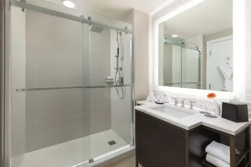 The Westin New Orleans Rooms Photos