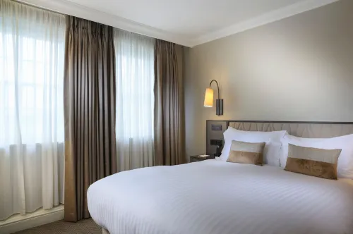 Castle Hotel Windsor Rooms Photos