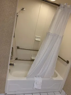 Comfort Inn & Suites Mt. Holly - Westampton Chambres Photos