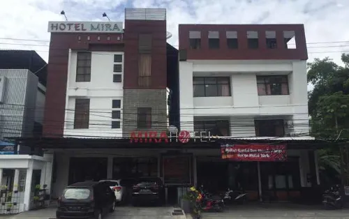 Mira Hotel Banjarmasin Eksterior Photos