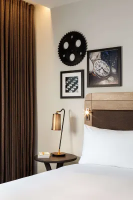The Gantry London, Curio Collection by Hilton Chambres Photos