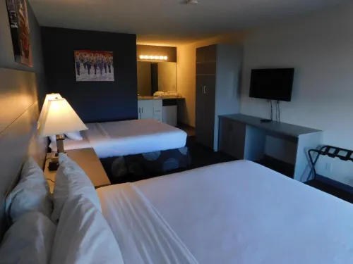 Hotel 10 Extended Stay Photos