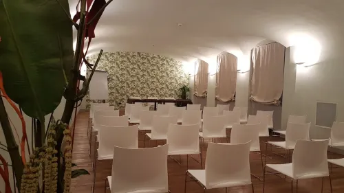 Monti Palace Hotel Business Photos