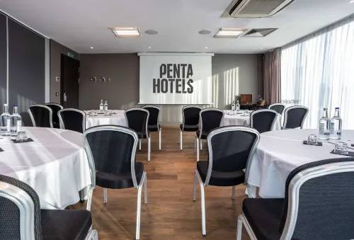 B&B Hotel Birmingham Centre Business Photos