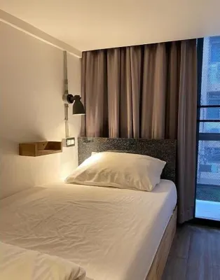 Monomer Hostel Bangkok Phòng Photos