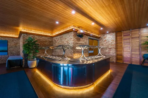 Carnarvon Motel Dining Photos