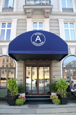 Hotel Alexandra Exterior Photos