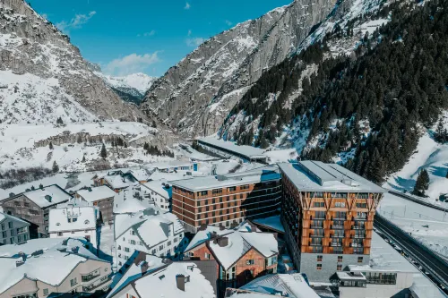 Radisson Blu Hotel Reussen Andermatt Esterni Photos