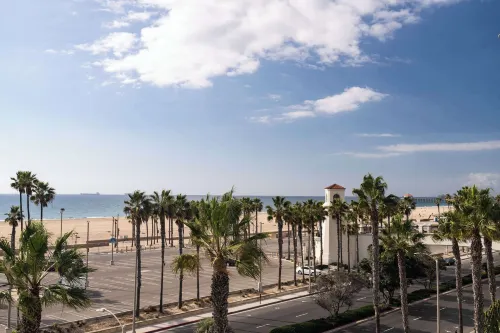Hyatt Regency Huntington Beach Resort and Spa Rooms Photos